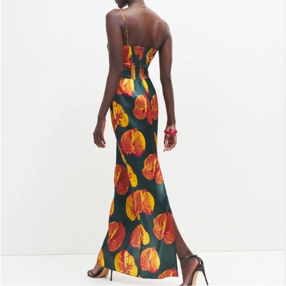 Reformation Silk Frankie Dress in Daiquiri, size 2 - Picture 2 of 6